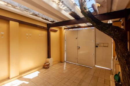 Casa à venda com 80m², 2 quartos e 1 vaga Casa à venda com 80m², 2 quartos e 1 vagaGaragem