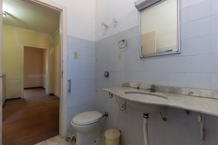 Casa à venda com 80m², 2 quartos e 1 vaga Casa à venda com 80m², 2 quartos e 1 vagaBanheiro