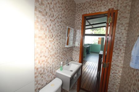 Casa à venda com 300m², 2 quartos e 2 vagasBanheiro