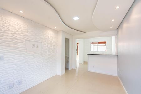 Casa de condomínio à venda com 86m², 2 quartos e 2 vagas Casa de condomínio à venda com 86m², 2 quartos e 2 vagasSala