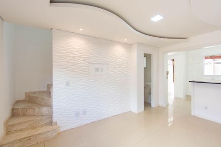 Casa de condomínio à venda com 86m², 2 quartos e 2 vagas Casa de condomínio à venda com 86m², 2 quartos e 2 vagasSala