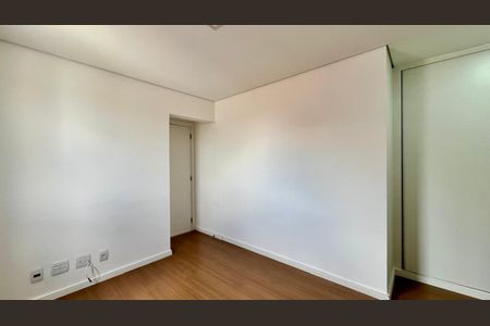 Apartamento à venda com 185m², 2 quartos e 2 vagas Apartamento à venda com 185m², 2 quartos e 2 vagasquarto