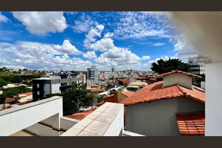 Apartamento à venda com 185m², 2 quartos e 2 vagas Apartamento à venda com 185m², 2 quartos e 2 vagasvista