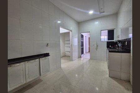 Casa de condomínio à venda com 105m², 2 quartos e 1 vagaCozinha