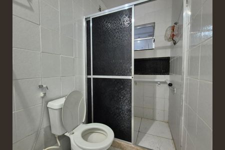 Casa de condomínio à venda com 105m², 2 quartos e 1 vagaBanheiro