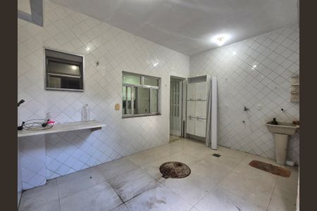 Casa de condomínio à venda com 105m², 2 quartos e 1 vagaÁrea de serviço