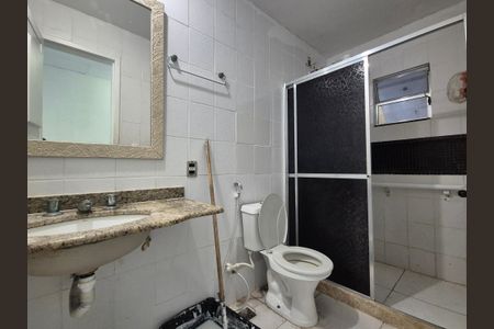 Casa de condomínio à venda com 105m², 2 quartos e 1 vagaBanheiro
