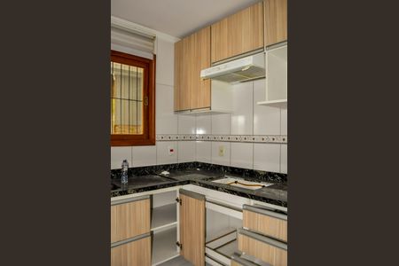 Casa à venda com 180m², 3 quartos e 2 vagas Casa à venda com 180m², 3 quartos e 2 vagasCozinha