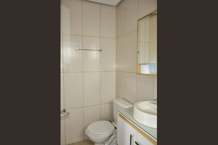 Casa à venda com 180m², 3 quartos e 2 vagas Casa à venda com 180m², 3 quartos e 2 vagasBanheiro da Suíte 1