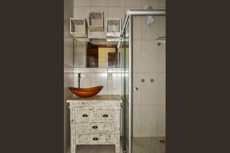 Casa à venda com 180m², 3 quartos e 2 vagas Casa à venda com 180m², 3 quartos e 2 vagasBanheiro da Suíte 2