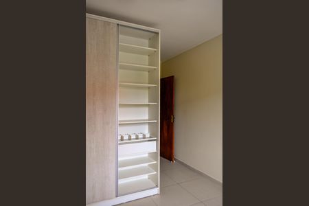 Casa à venda com 180m², 3 quartos e 2 vagas Casa à venda com 180m², 3 quartos e 2 vagasSuíte 2