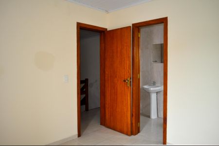 Casa à venda com 180m², 3 quartos e 2 vagas Casa à venda com 180m², 3 quartos e 2 vagasSuíte 3