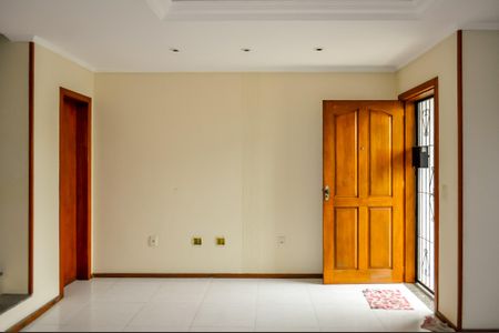 Casa à venda com 180m², 3 quartos e 2 vagas Casa à venda com 180m², 3 quartos e 2 vagasSala