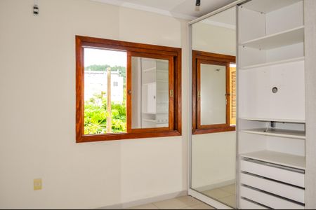 Casa à venda com 180m², 3 quartos e 2 vagas Casa à venda com 180m², 3 quartos e 2 vagasSuíte 2