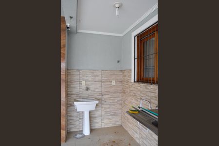 Casa à venda com 180m², 3 quartos e 2 vagas Casa à venda com 180m², 3 quartos e 2 vagasÁrea de Serviço