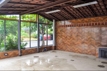 Casa à venda com 180m², 3 quartos e 2 vagas Casa à venda com 180m², 3 quartos e 2 vagasÁrea Gourmet