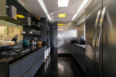 Apartamento à venda com 420m², 4 quartos e 6 vagasCozinha