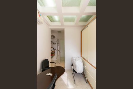 Apartamento à venda com 420m², 4 quartos e 6 vagasSuíte 2