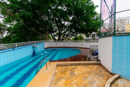 Apartamento à venda com 420m², 4 quartos e 6 vagasÁrea comum - Piscina