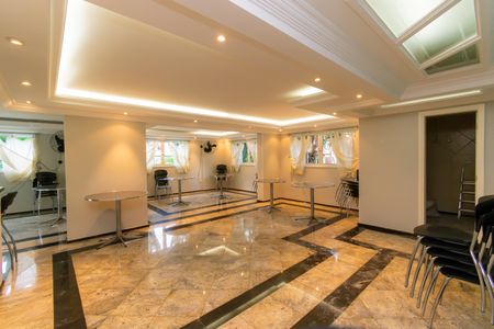 Apartamento à venda com 420m², 4 quartos e 6 vagasÁrea comum - Salão de festas