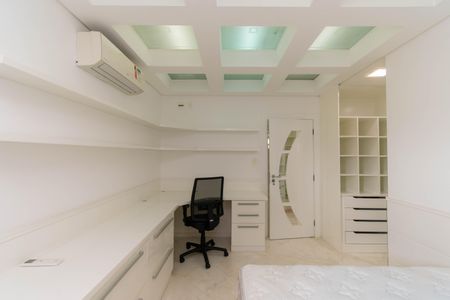 Apartamento à venda com 420m², 4 quartos e 6 vagasSuíte 1