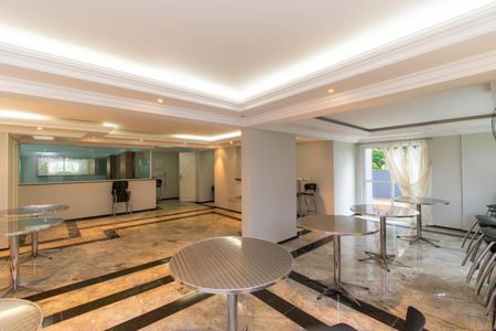 Apartamento à venda com 420m², 4 quartos e 6 vagasÁrea comum - Salão de festas