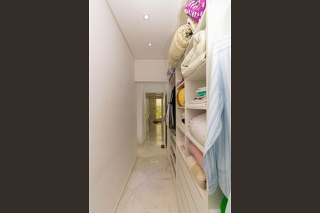 Apartamento à venda com 420m², 4 quartos e 6 vagasSuíte 3 - Closet