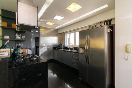 Apartamento à venda com 420m², 4 quartos e 6 vagasCozinha