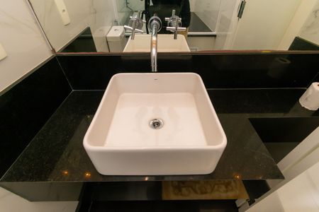 Apartamento à venda com 420m², 4 quartos e 6 vagasBanheiro da Suíte 3