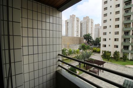 Apartamento à venda com 93m², 3 quartos e 2 vagas Apartamento à venda com 93m², 3 quartos e 2 vagasVaranda da Sala