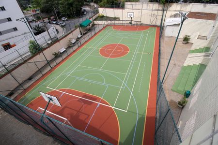 Apartamento à venda com 93m², 3 quartos e 2 vagas Apartamento à venda com 93m², 3 quartos e 2 vagasÁrea comum - Quadra Esportiva