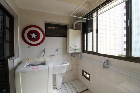 Apartamento à venda com 93m², 3 quartos e 2 vagas Apartamento à venda com 93m², 3 quartos e 2 vagasÁrea de Serviço