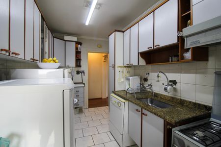 Apartamento à venda com 93m², 3 quartos e 2 vagas Apartamento à venda com 93m², 3 quartos e 2 vagasCozinha