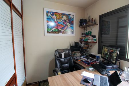 Apartamento à venda com 93m², 3 quartos e 2 vagas Apartamento à venda com 93m², 3 quartos e 2 vagasQuarto 2