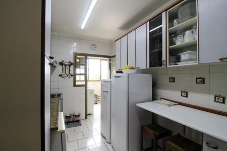Apartamento à venda com 93m², 3 quartos e 2 vagas Apartamento à venda com 93m², 3 quartos e 2 vagasCozinha