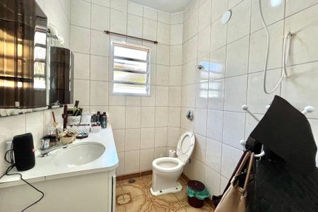 Casa à venda com 250m², 4 quartos e 4 vagas Casa à venda com 250m², 4 quartos e 4 vagasBanheiro Social