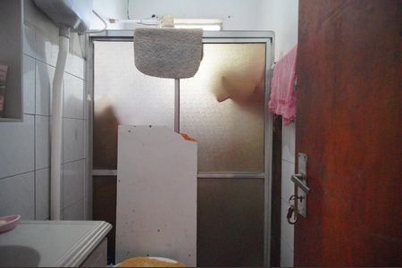 Casa à venda com 86m², 3 quartos e 4 vagasBanheiro 2