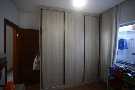 Casa à venda com 370m², 4 quartos e 3 vagasQuarto 1