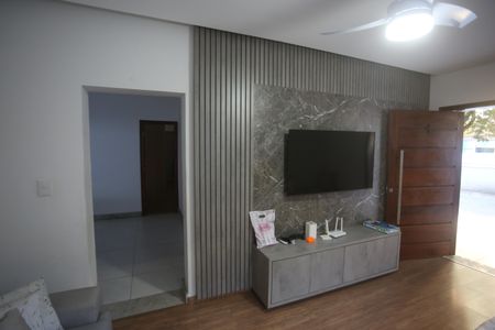 Casa à venda com 370m², 4 quartos e 3 vagasSala