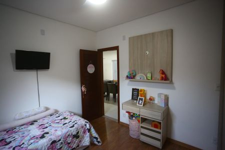 Casa à venda com 370m², 4 quartos e 3 vagasSuíte 2