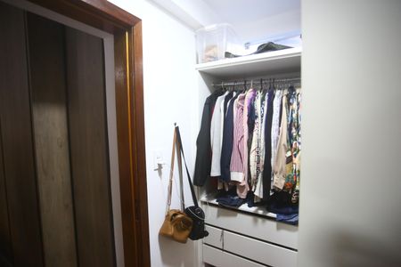 Casa à venda com 370m², 4 quartos e 3 vagasSuíte 1 Closet