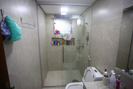 Casa à venda com 370m², 4 quartos e 3 vagasBanheiro Suíte