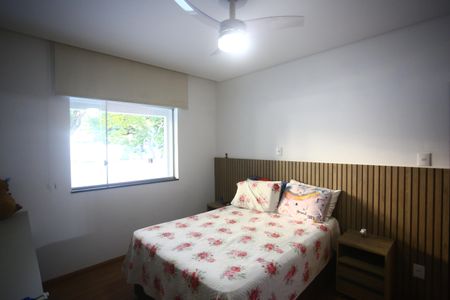 Casa à venda com 370m², 4 quartos e 3 vagasSuíte 1