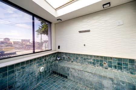 Casa à venda com 170m², 3 quartos e 2 vagas Casa à venda com 170m², 3 quartos e 2 vagasTerraço