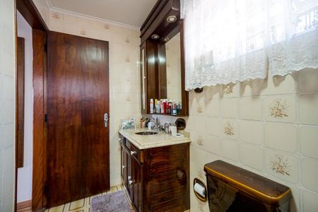 Casa à venda com 170m², 3 quartos e 2 vagas Casa à venda com 170m², 3 quartos e 2 vagasBanheiro social