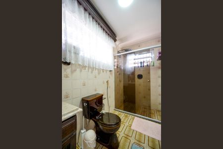 Casa à venda com 170m², 3 quartos e 2 vagas Casa à venda com 170m², 3 quartos e 2 vagasBanheiro social