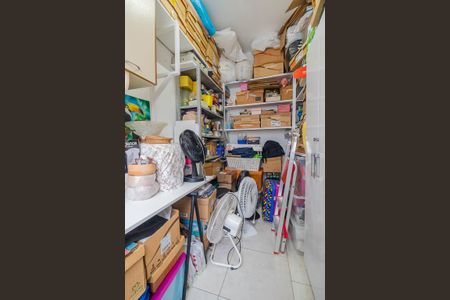 Casa à venda com 272m², 3 quartos e 3 vagasDeposito