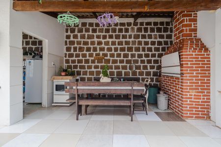 Casa à venda com 272m², 3 quartos e 3 vagasQuintal