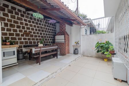 Casa à venda com 272m², 3 quartos e 3 vagasQuintal