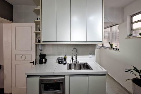 Apartamento à venda com 120m², 3 quartos e sem vagaCozinha